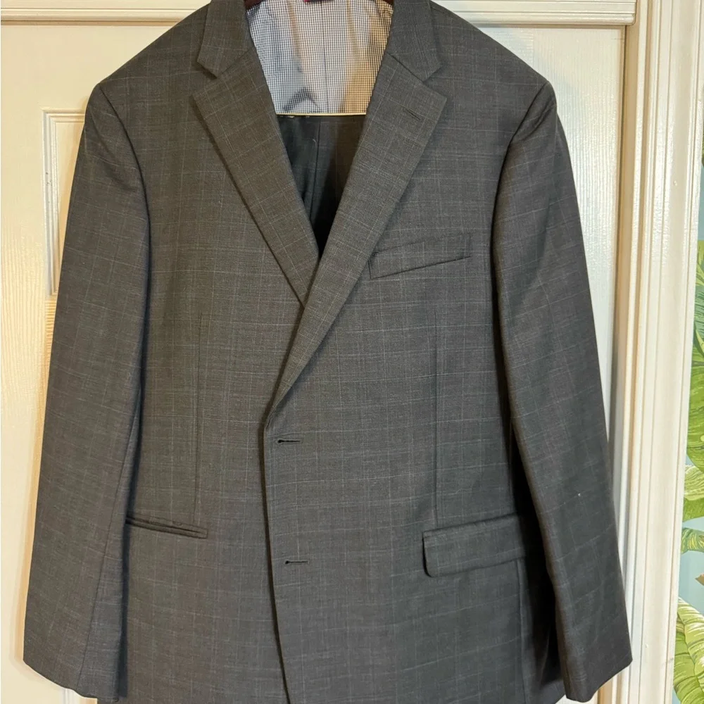 Tommy Hilfiger Gray Windowpane Suit Jacket - Picture 1 of 3